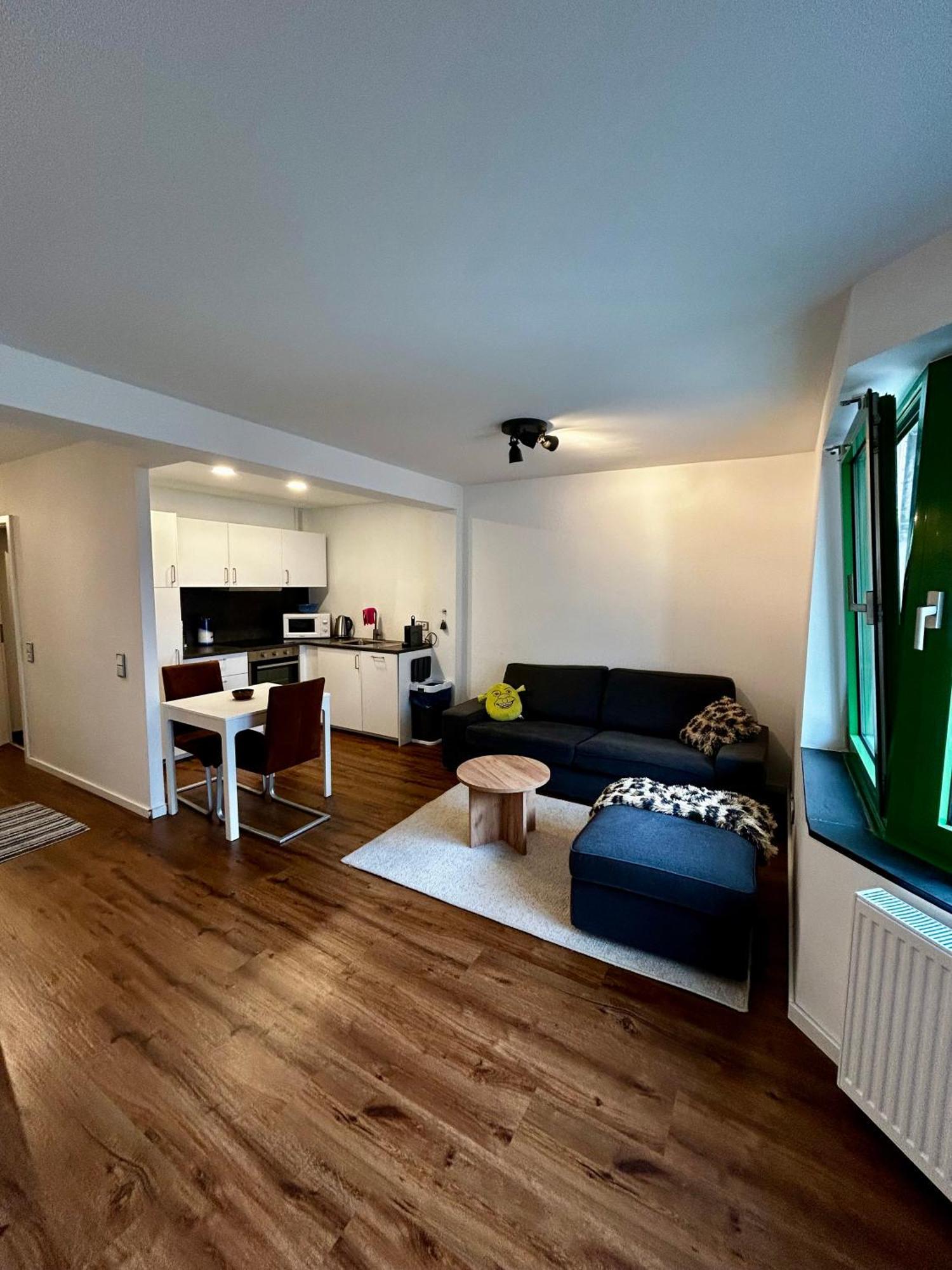 Modernes Appartement In Der Innenstadt Кьолн Екстериор снимка